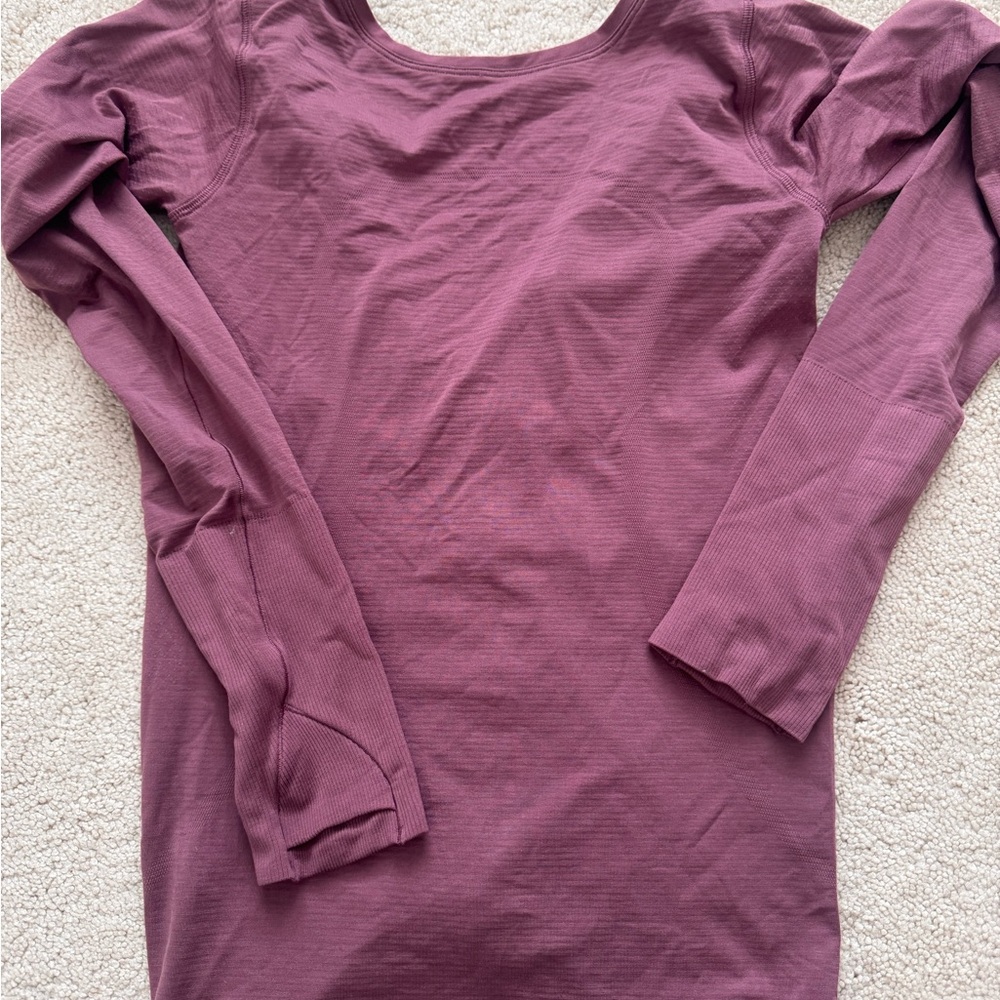 Lululemon Mauve Ruched Front Long Sleeve Shirt - Picture 2 of 3